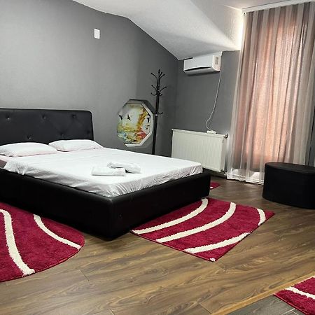 Hotelwhite Gjilan Εξωτερικό φωτογραφία