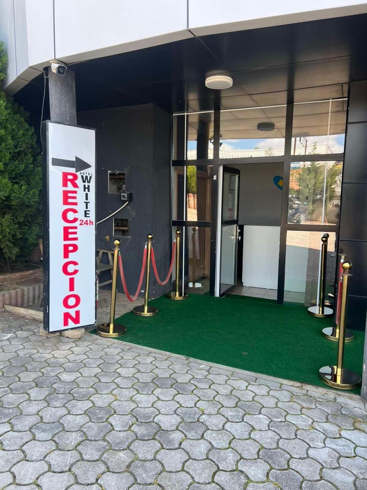 Hotelwhite Gjilan Εξωτερικό φωτογραφία